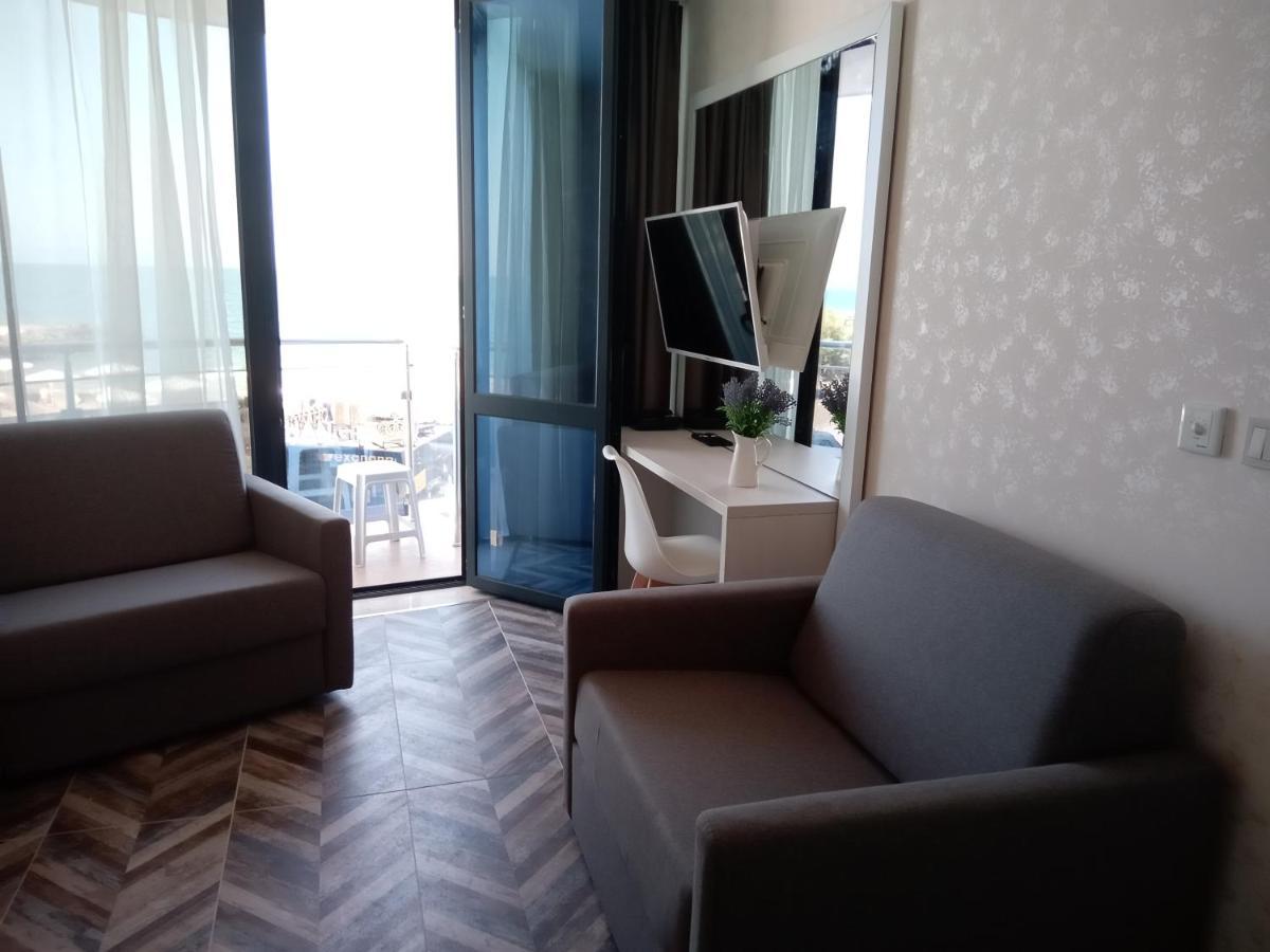 Sea View Triple S B Apartment Pomorie Luaran gambar