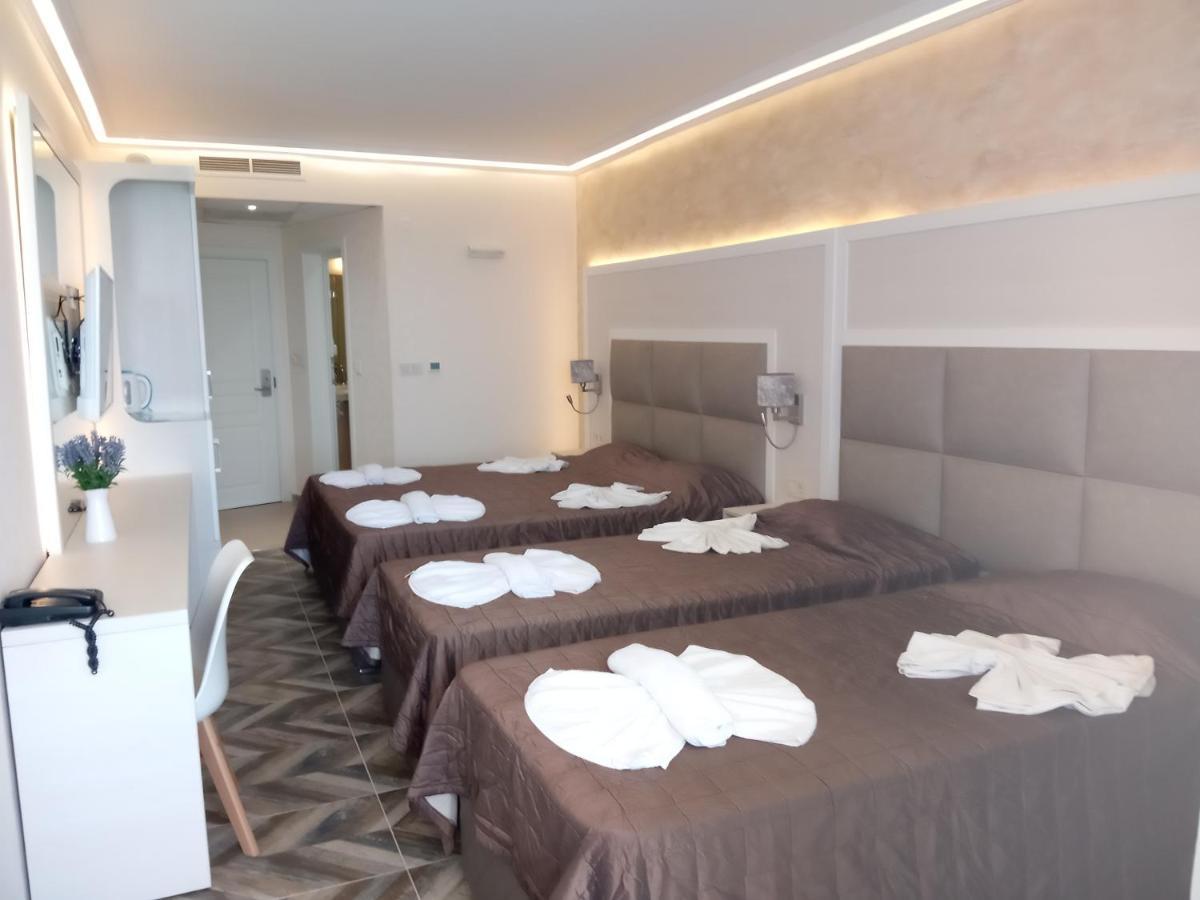 Sea View Triple S B Apartment Pomorie Luaran gambar