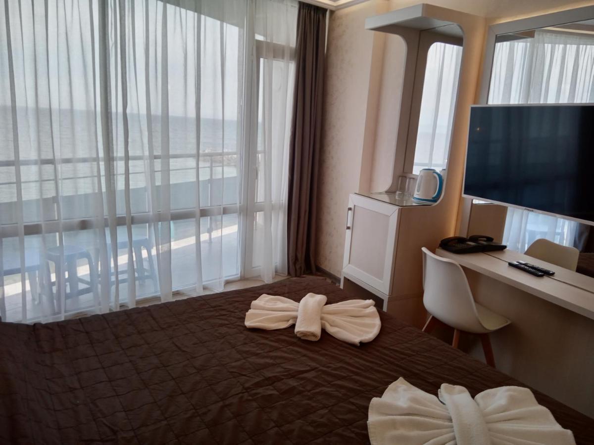 Sea View Triple S B Apartment Pomorie Luaran gambar