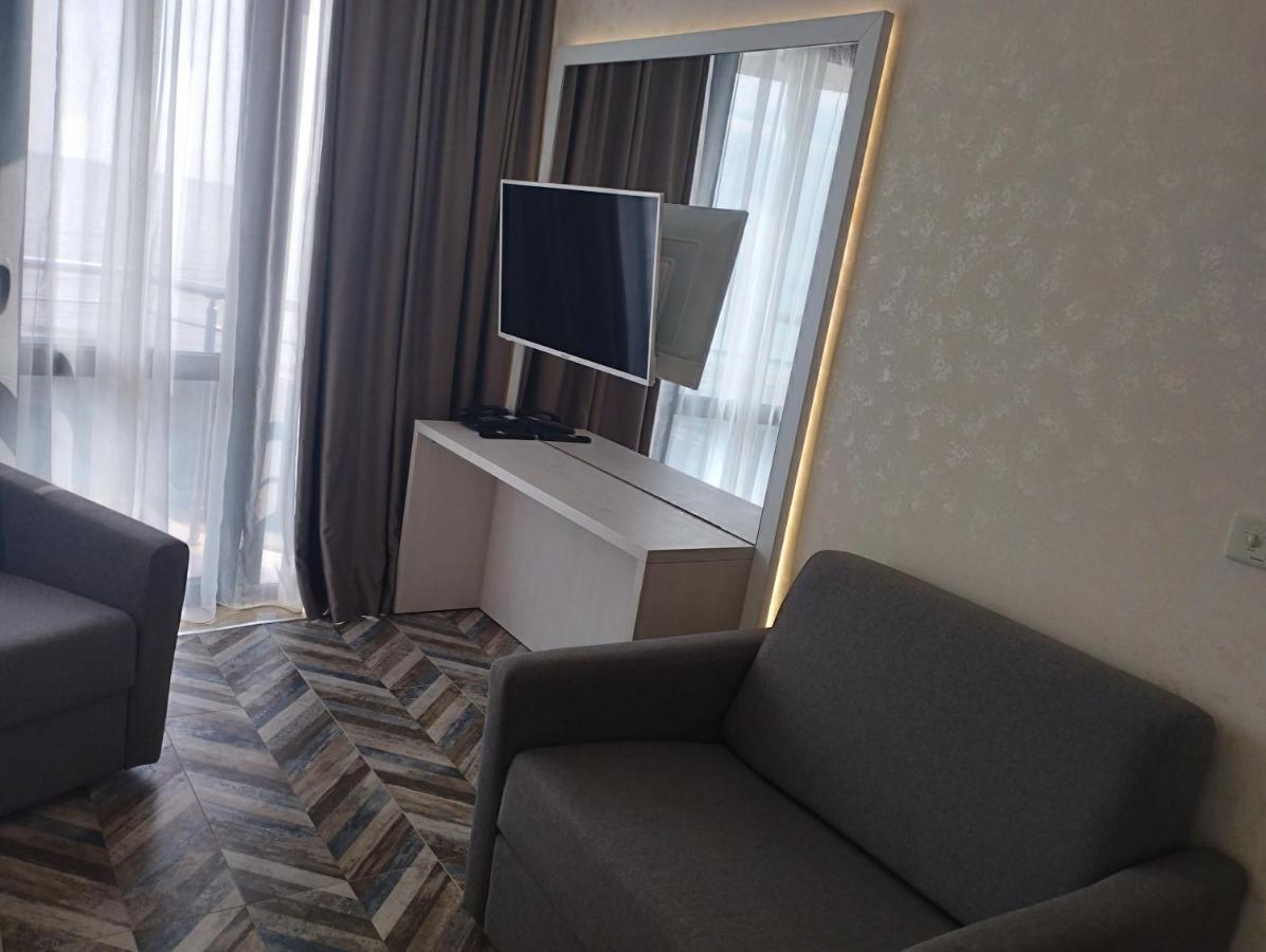 Sea View Triple S B Apartment Pomorie Luaran gambar