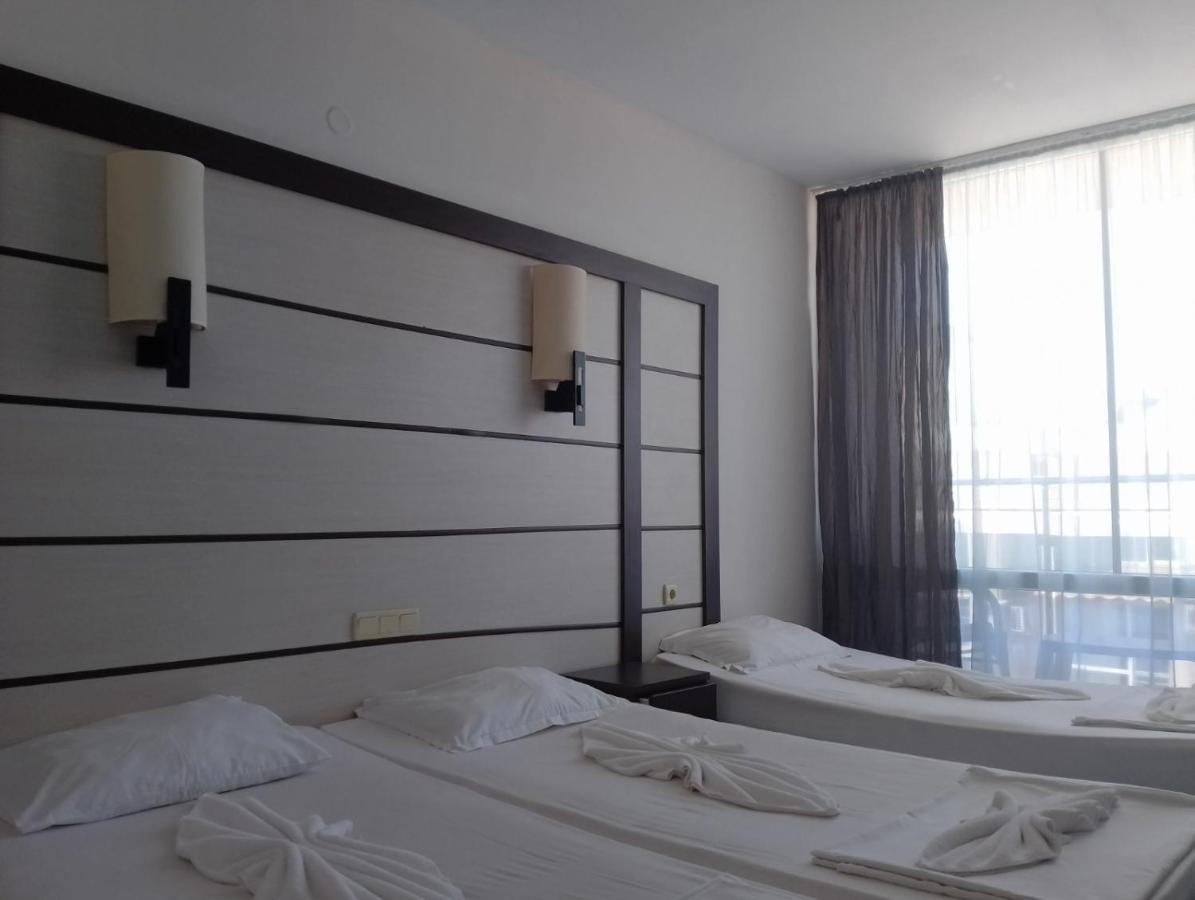 Sea View Triple S B Apartment Pomorie Luaran gambar