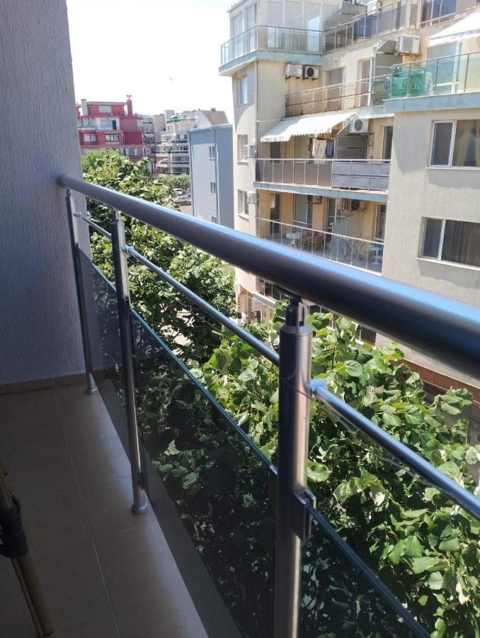 Sea View Triple S B Apartment Pomorie Luaran gambar